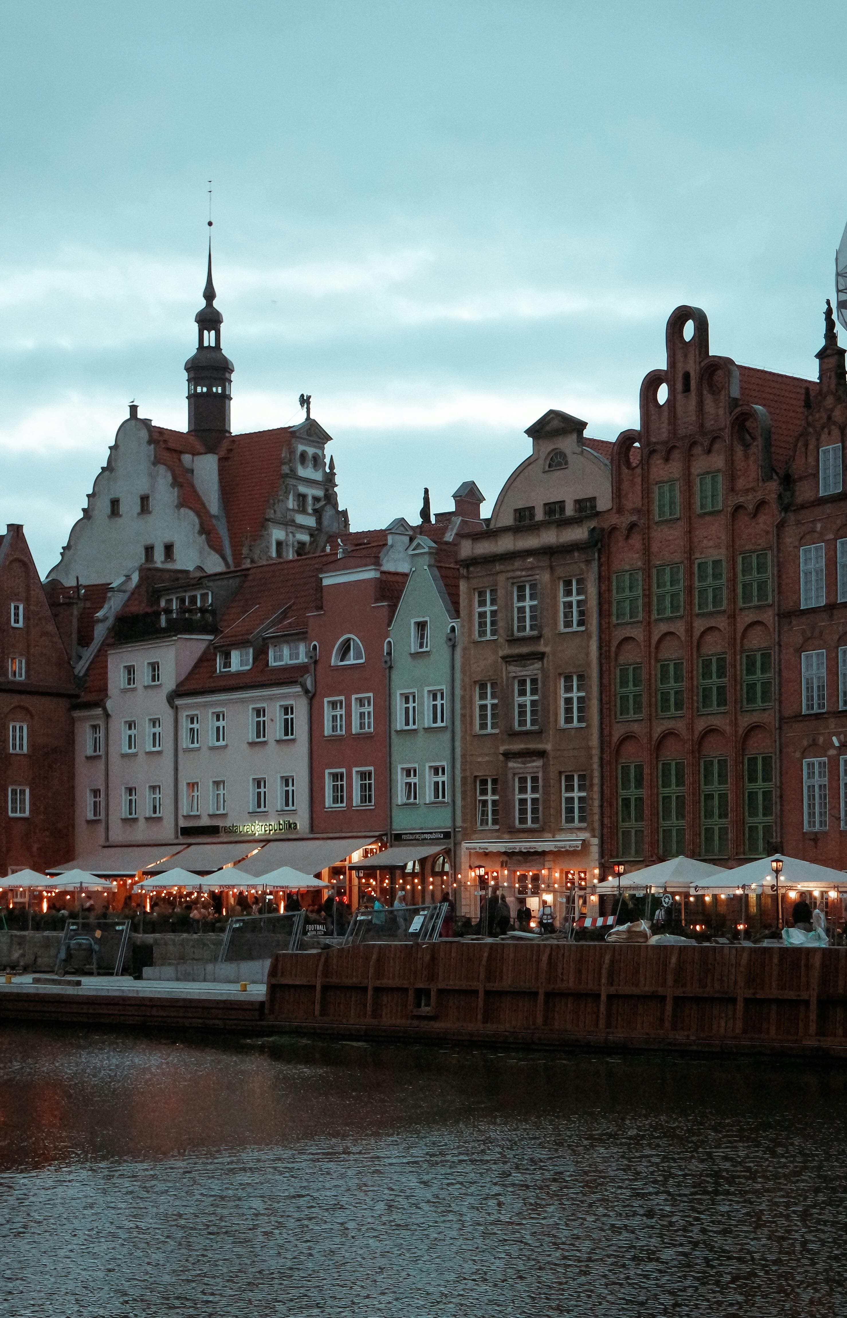 Market forces and the documentation gap